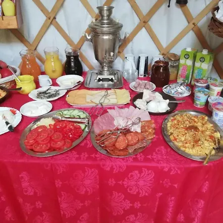 Mennyorszag Jurta * Szentpeterfoelde